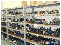 新源挖掘機(jī)底盤配件 晉中榆次區(qū)工程機(jī)械設(shè)備與配件的可靠選擇